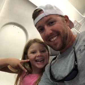 Meet your Posher, Devin